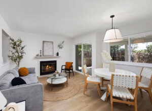 Vue Staging: Home-Our-Portfolio-2720-East-Walnut-Ave_13